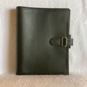 Black leather traditional Day-Timer